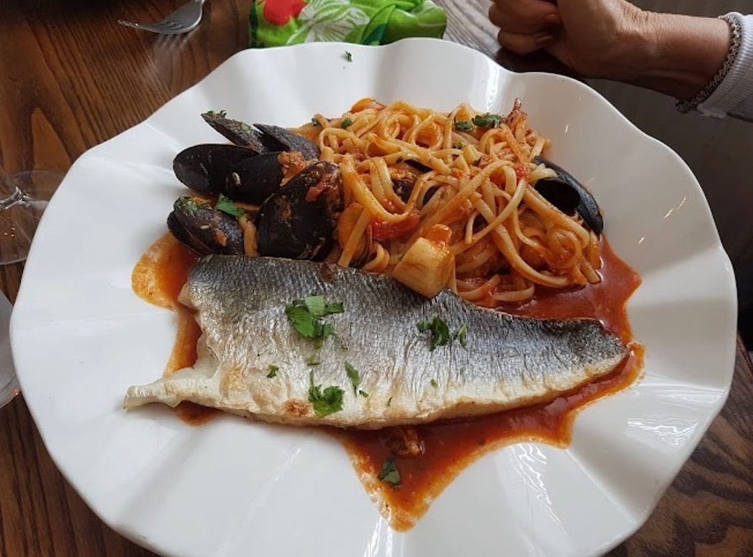 Time for a tasty Mediterranean dish 😍

#italianfood #italian #restaurant #mediterranean #fish #seabass #foodies #brumeats #brumfood #brummie #stpaulssquare #jq #jewelleryquarter #b2022 #commonwealthgames #commonwealthgames2022