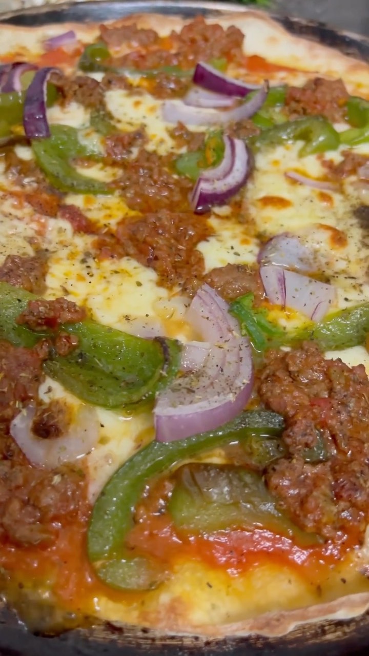 The perfect pizza 🍕 

#pizza #italian #restaurant #brumbloggers #jq #jewelleryquarter #birmingham #foodblogger